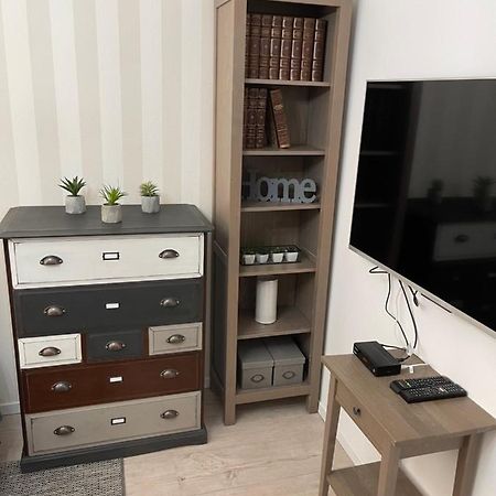 Cosy Apartmant In Hodonin Apartment Bagian luar foto