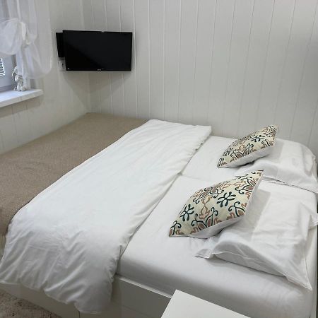 Cosy Apartmant In Hodonin Apartment Bagian luar foto