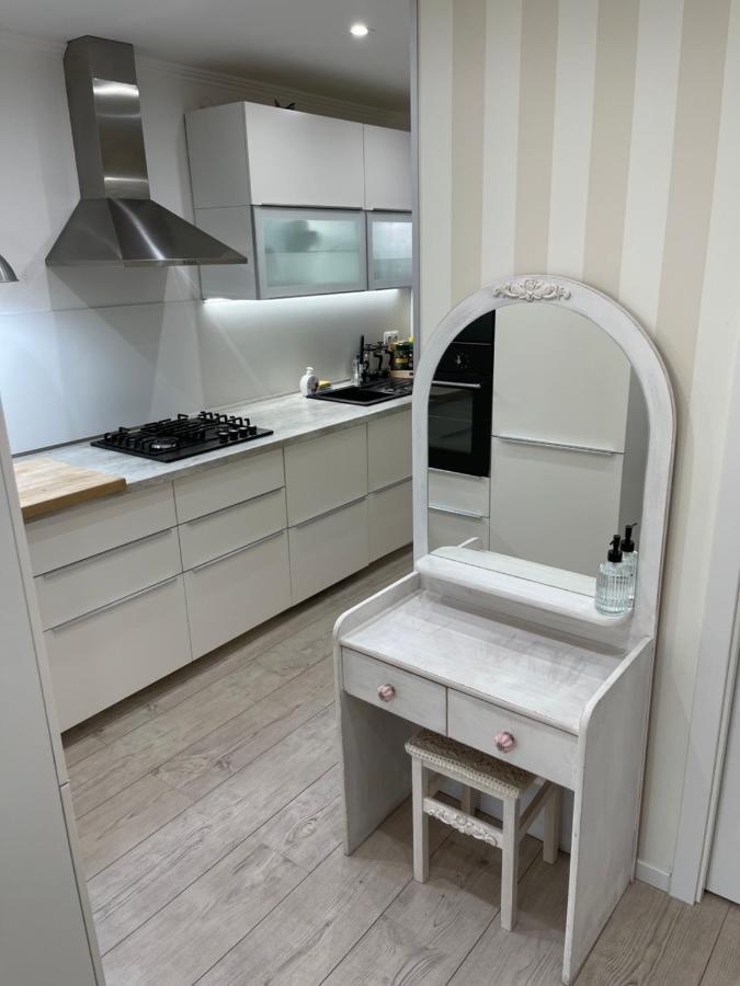 Cosy Apartmant In Hodonin Apartment Bagian luar foto